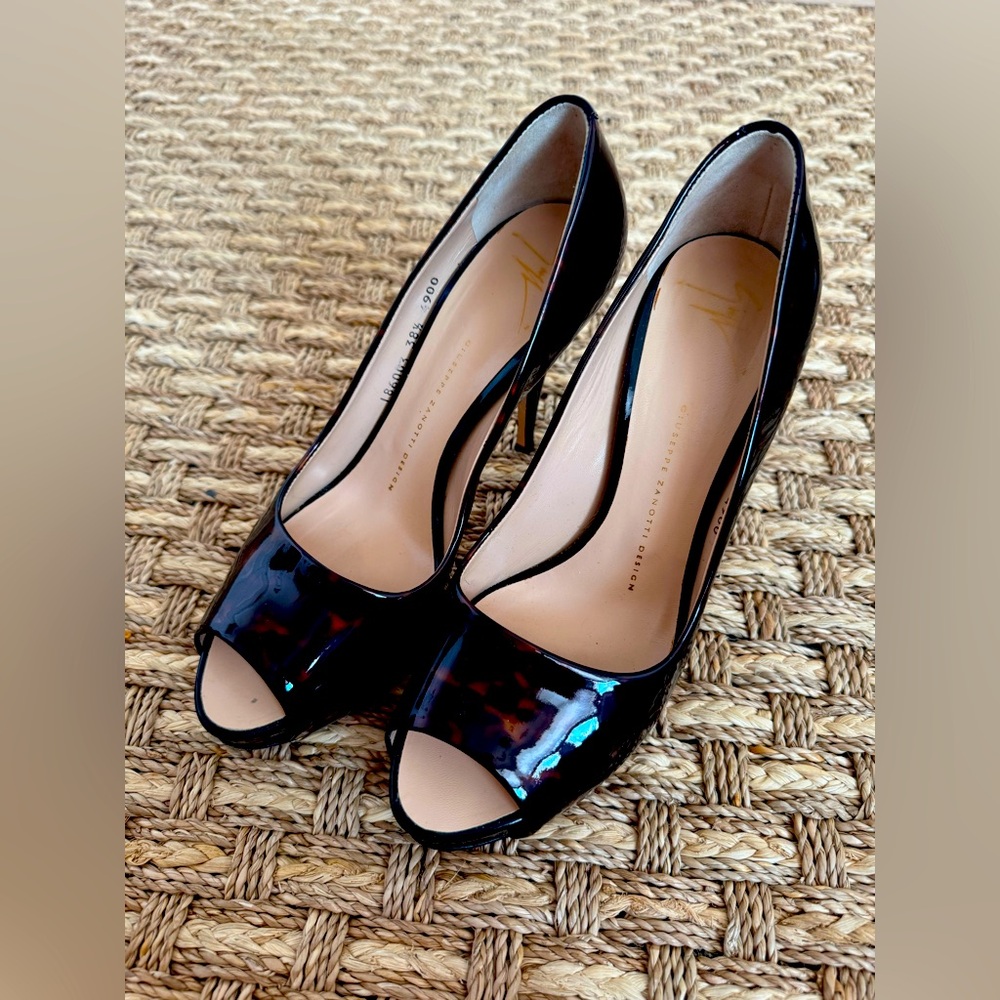 Giuseppe Zanotti $595 IOB Tortoise Black Peep-Toe Heels, Size 38/5